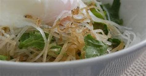 Use daikon radishes in any recipe that calls for radishes. Japanese-style Daikon Radish and Chrysanthemum Greens Salad with Jako Fish Recipe by cookpad ...