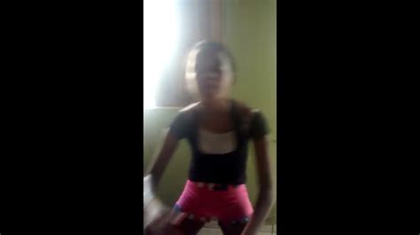 minha irmã dançando mc kelvin YouTube