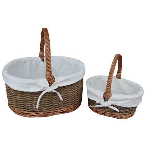 Country Oval Wicker Shopping Basket With White Lining