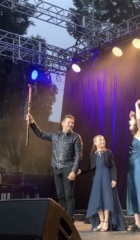 Jeremy Renners 10 Year Old Daughter Joins Her Dad As His Date In