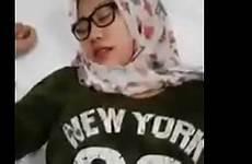 jilbab nyepong cantik ngentot selingkuhan bokep pelajar mesum memek ngocok fickt masturbasi terong pake ipar adik tetek pegang lelaki perempuan