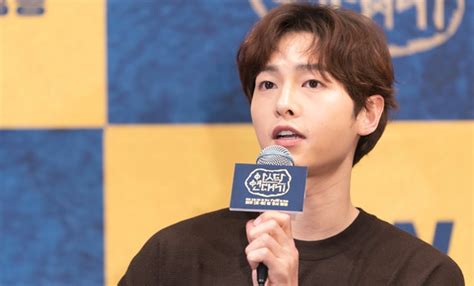 '아저씨, 저 지금 쟈니랑 얘기 중이잖아요'심쿵 스킬 다 때려 박은 재재 첫 팬싸 현장 nct 127, sm 5년 차 아이돌 짬바 그냥 그대로 나타나네 eng sub will be uploaded tomorrow. 개 발사 - 실시간 검색어 : 송중기 탈모사진