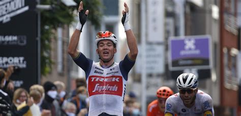 However, a pure sprinter has won in wevelgem rarely. Mads Pedersen wint herfsteditie Gent-Wevelgem | WielerFlits