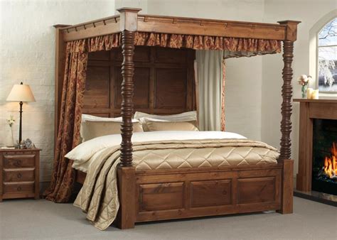 The Traditional Balmoral Four Poster Bed Handmade In The Uk