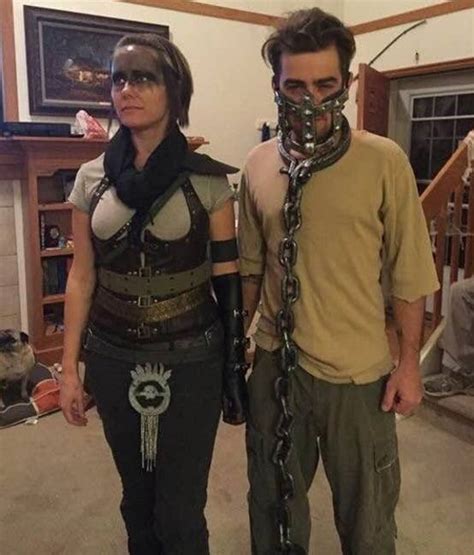 31 Two Person Halloween Costumes That Are Borderline Genius
