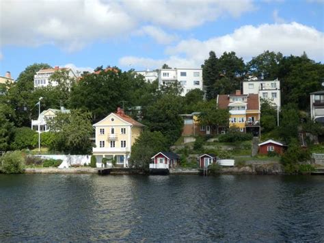 From wikimedia commons, the free media repository. Foto-Archiv Schweden - Elch on Tour
