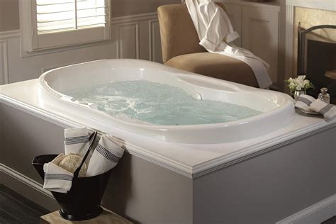 If you're a big fan of long hot soaks in the tub, these are for you. Air Tub vs. Whirlpool: What's the Difference? - Abode