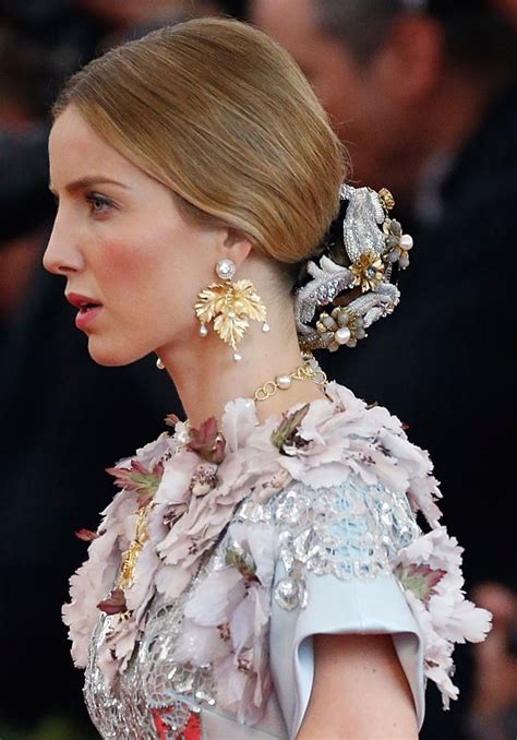 Annabelle Wallis Hair Accessories At The Met Gala 2015 Popsugar
