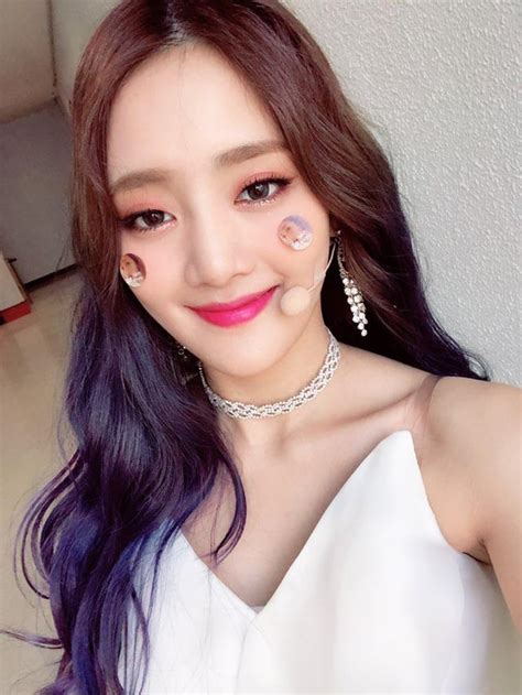 190303 Official Fancafe Update Minnie Gidle