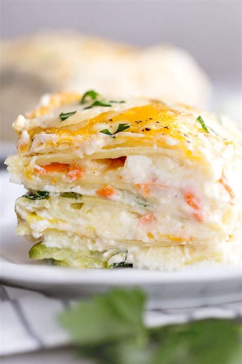 Easy Vegetable Lasagna With Alfredo Sauce Mighty Mrsmighty Mrs