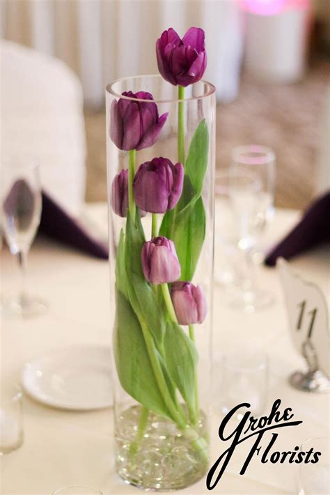 Pin By Karla Torres On Tulipas In 2021 Tulip Centerpieces Wedding