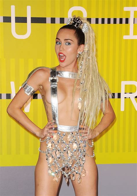 Miley Cyrus Sexy 186 Photos Thefappening
