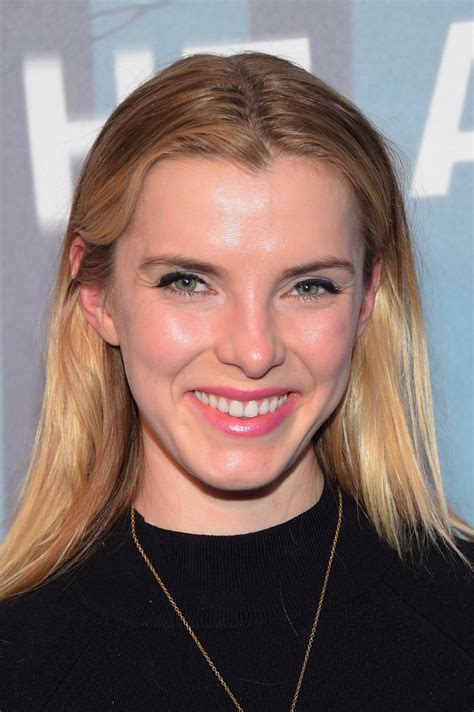 Betty gilpin, who starred in the show which revolves around fictional characters of women's professional wrestling circuits from the 80s, recently penned down a heartfelt eulogy where she. Betty Gilpin Photos Photos - 'The Affair' Premieres in NYC — Part 2 - Zimbio