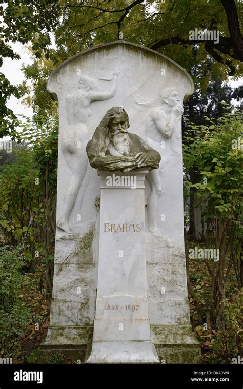 Grave Of Johannes Brahms Composer Zentralfriedhof Central Cemetery