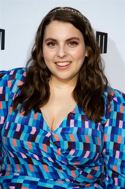 Beanie Feldstein Is Jonah Hill S Gifted Sister Get To Know The Singer