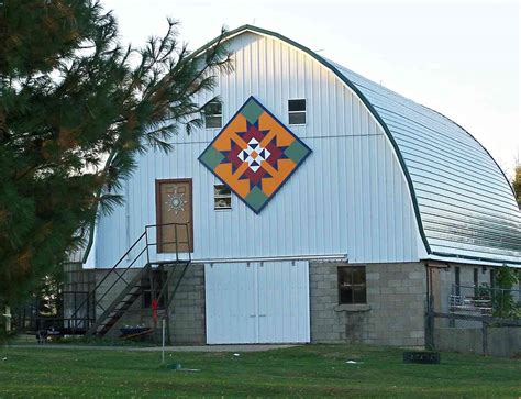 The barn quilt loop includes over 60 sites where you may view the barn quilts of grundy county. Rock County Barn Quilts | Travel Wisconsin
