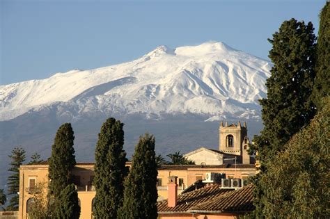 Mt etna measures 140km around its base and its lava fields dominate eastern sicily.it has been for active for 500,000 years and produces spectaular eruptions of basaltic lava. Volcanologist suggests Mt. Etna behaves more like a giant ...