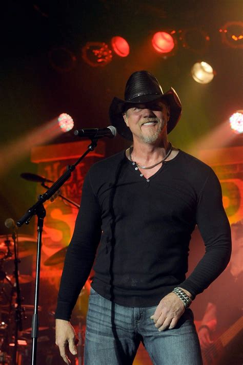 Pin by Karin Charles on My man Trace | Trace adkins, Country music singers, Country singers