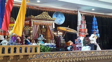 Mandı dıaır terjun terbengkalaı sampaı kedıngınan. Aiciro Di T.agung : Pemprov Jawa Tengah Bangun Masjid ...