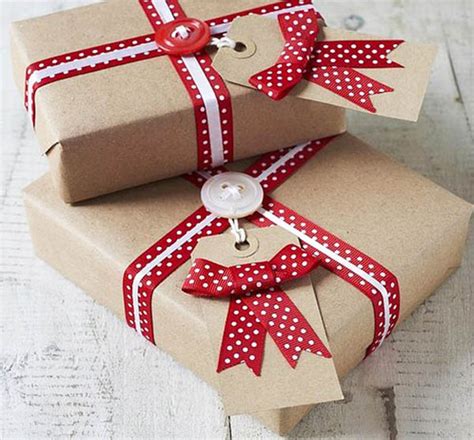 Bundle a bottle of wine, olive oil, sauce or balsamic vinegar for a present that will go straight to design a unique chalkboard look by layering white marker on top of black paper. 40 Most Creative Christmas Gift Wrapping Ideas - Design Swan