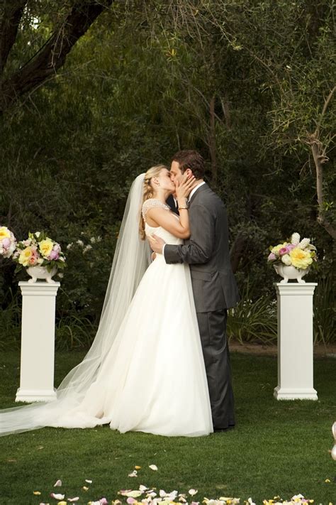 Flowers or foliage, lights or candles, themed decorations, or something else entirely unique to your wedding! 55 best DIY Wedding Arches images on Pinterest | Marriage ...