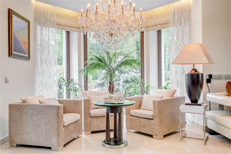 However, with our range of bendable curtain rails you won't have a problem getting perfectly hanging curtains in your curved bay window. A Curved Curtain Rod for Bay Window to Maximize Curves and ...