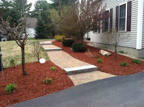 Bark Mulch For A Beautiful Yard In Nh Spring Landscaping Services