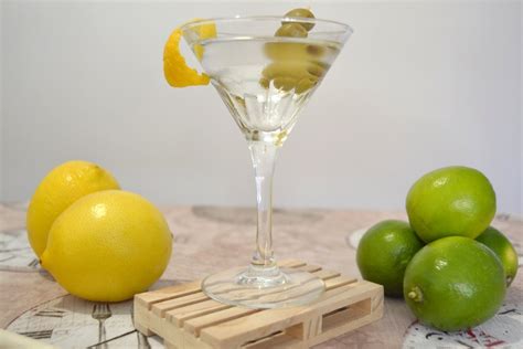 Cóctel Dry Martini Receta De Cocina Fácil Y Casera En Bon Viveur