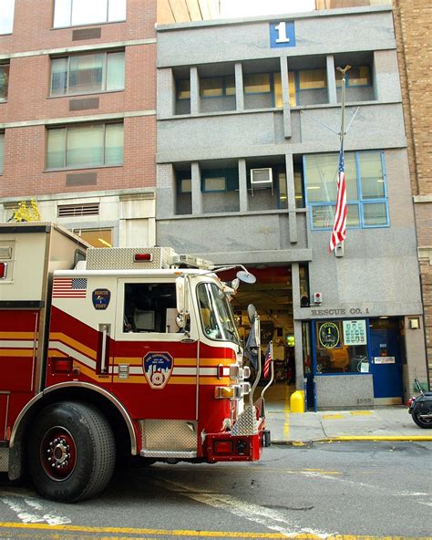 R001 Fdny Firehouse Rescue Co 1 Hells Kitchen New York Flickr