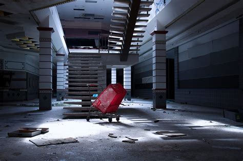 A Haunting Look Inside Americas Creepiest Abandoned Malls London