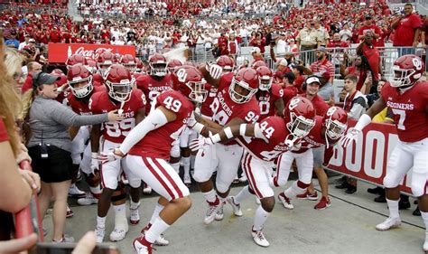 2 sooners bounce back to beat no. OU football: Sooners climb another spot in AP Poll
