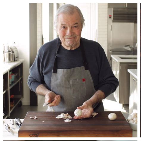 Watch Chef Jacques Pépin Demonstrate 7 Mesmerizing Knife Techniques