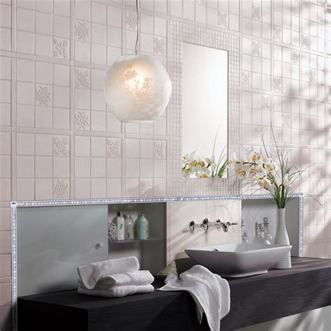 Usually ships within 6 to 10 days. China Low Price JS3221 Decorative Metal Wall Trim ...