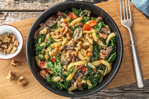 Spätherbstliche Grünkohl- Spätzle -Pfanne Rezept