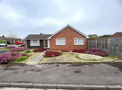3 Bed Bungalow For Sale In Albemarle Road Churchdown Gloucester