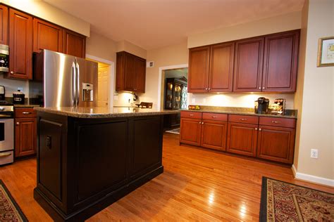 Read the article about homecraft cabinets in the santa clarita valley signal. Kitchen Cabinet Refacing Gallery | Custom kitchen cabinets, Refacing kitchen cabinets, Cabinet ...