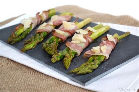 Involtini di asparagi e prosciutto cotto impanati e fritti, o cotti al forno. » Asparagi avvolti in pancetta - Ricetta Asparagi avvolti ...