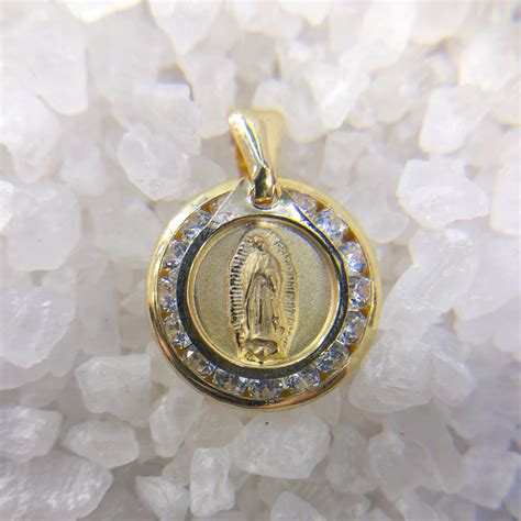 Medalla De La Virgen De Guadalupe De Oro 10k Vanessa Joyas