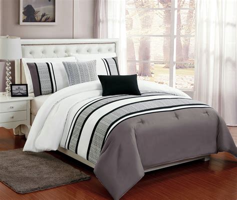 Beautiful 5 Pc Grey White And Black King Comforter
