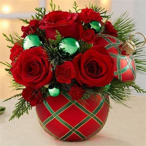 Son ideales para los que buscan una ambientación cálida, ya que las velas nos ofrecen una enorme sensación de calidez y relajación. Pin en Centros de Mesa para Navidad con Flores Naturales
