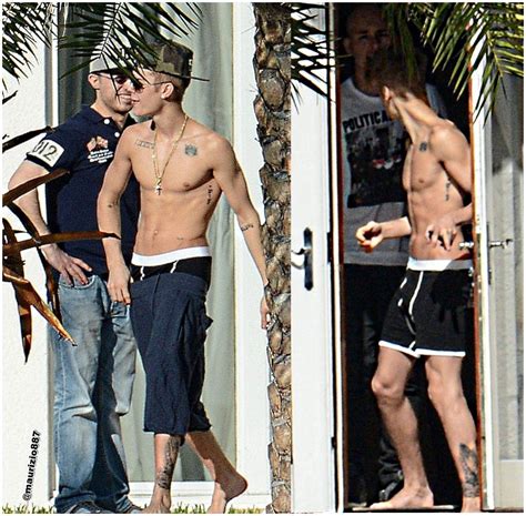 Justin Bieber Shirtless Miami 2013 Justin Bieber Photo 33459057