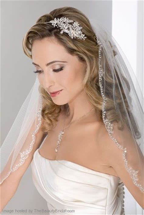 25 Best Bridal Veil Images On Pinterest Wedding Veils