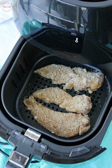 Crispy chicken tenders cooked in the air fryer come out so crispy and with much less oil! easy air fryer chicken strips gluten free - Must Have Mom