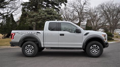 Living With The 2017 Ford F 150 Raptor The Good And The Bad