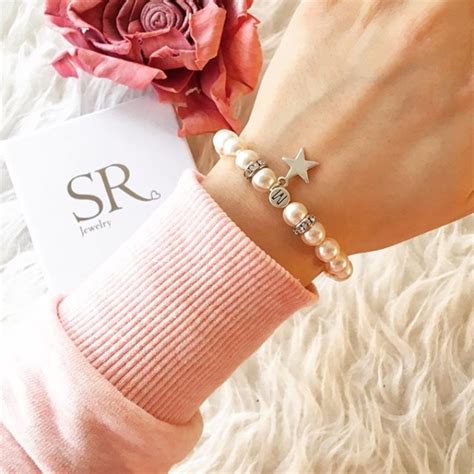 Maybe you would like to learn more about one of these? Initialen Armband mit Herzperle | Armband beste freundin ...