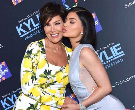 Kris Jenner Reveals She Delivered Kylie Jenners Daughter Stormi