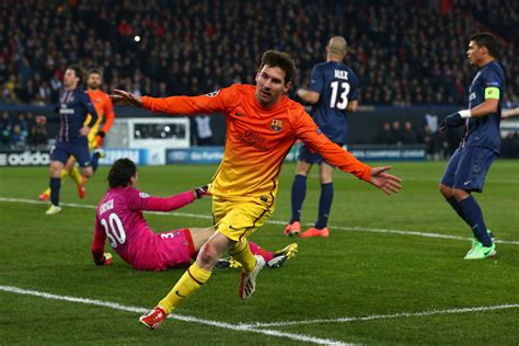 Lionel messi amazing goal vs psg (10/03/2021) hd 1080ithis content is both in transformative and educational nature.video is in compliance with content. Champions League: Lionel Messi hurt in Barcelona-PSG draw ...