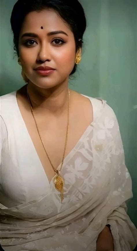 Beautiful Indian Actress Beautiful Women Over 40 Beautiful Women Pictures Curvy Girl Lingerie