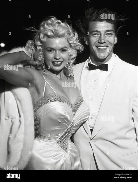 jayne mansfield photographed with her husband mickey