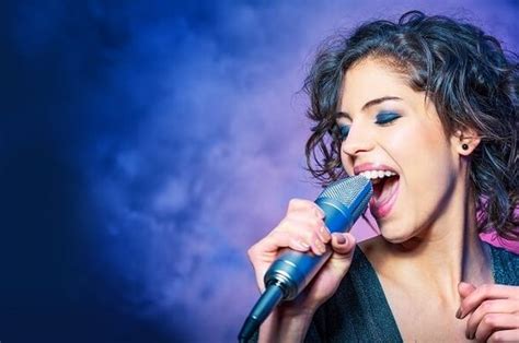 Bernyanyi Memiliki Manfaat Bagi Kesehatan Mental Ini Buktinya